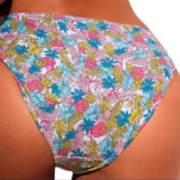 TROPICAL print swimsuit bottom. New - Picture 3 of 6